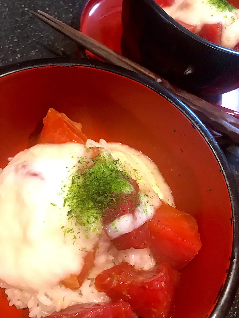 マグロの山かけにしてご飯盛り|シュトママさん