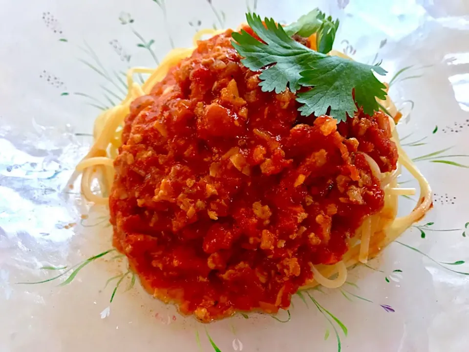 たっぷりトマトソースパスタ🍝🍅|みうのすけさん