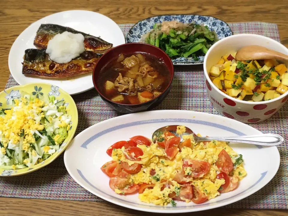 サバの塩焼き・菜の花芥子和え・カボチャとサツマイモのほの甘マリネ・プチトマト玉子炒め・豚汁・サラダ|美也子さん