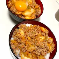 Snapdishの料理写真:豚ひき肉のキムチ丼|夏輝さん