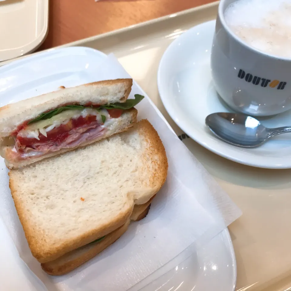 Snapdishの料理写真:ドトールモーニング|shipucaさん