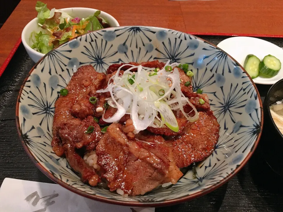 黒毛和牛のカルビ丼|chan mitsuさん