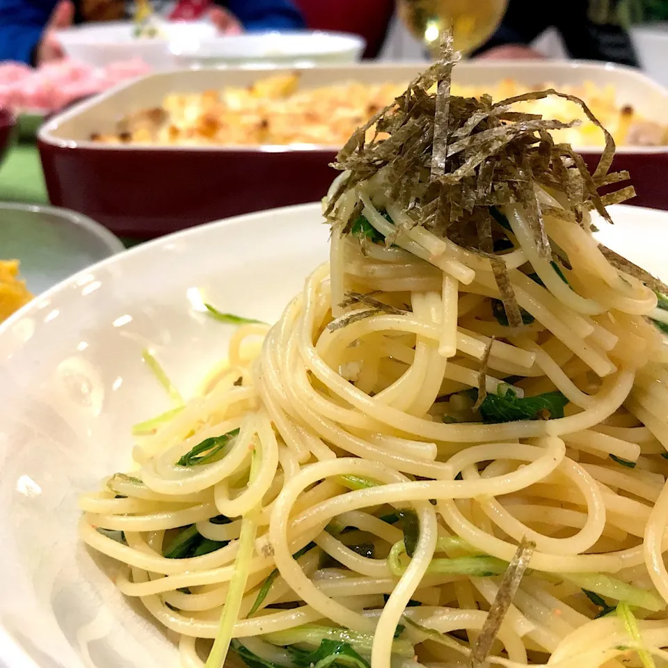 Snapdishの料理写真:水菜の和風パスタ🍝|ハマちゃんさん