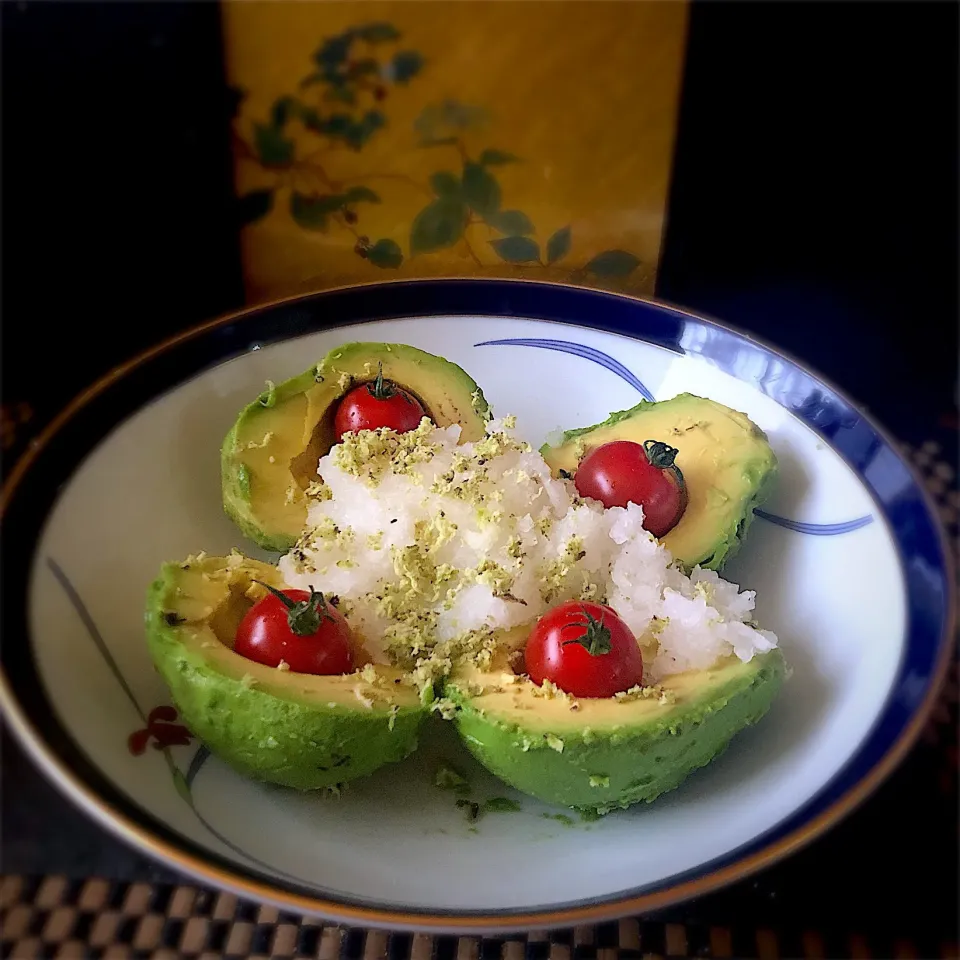 朝のダイエット飯 アボカドおろしわさび添え|佐野未起さん