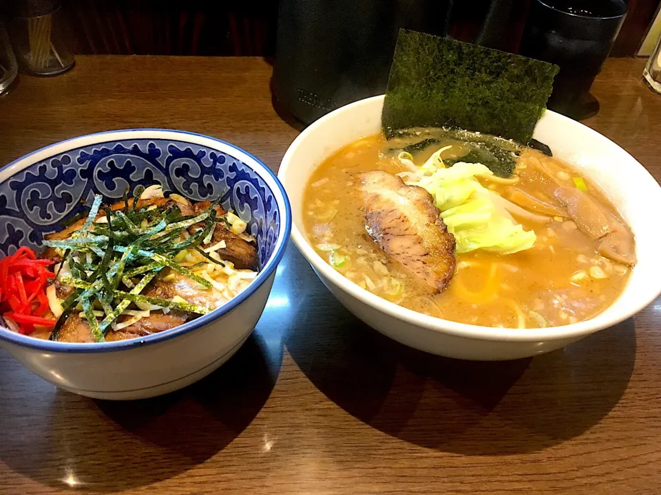 2019初地元のラーメン屋は此処から／ラーメンミニ焼豚丼で#|Tarou  Masayukiさん