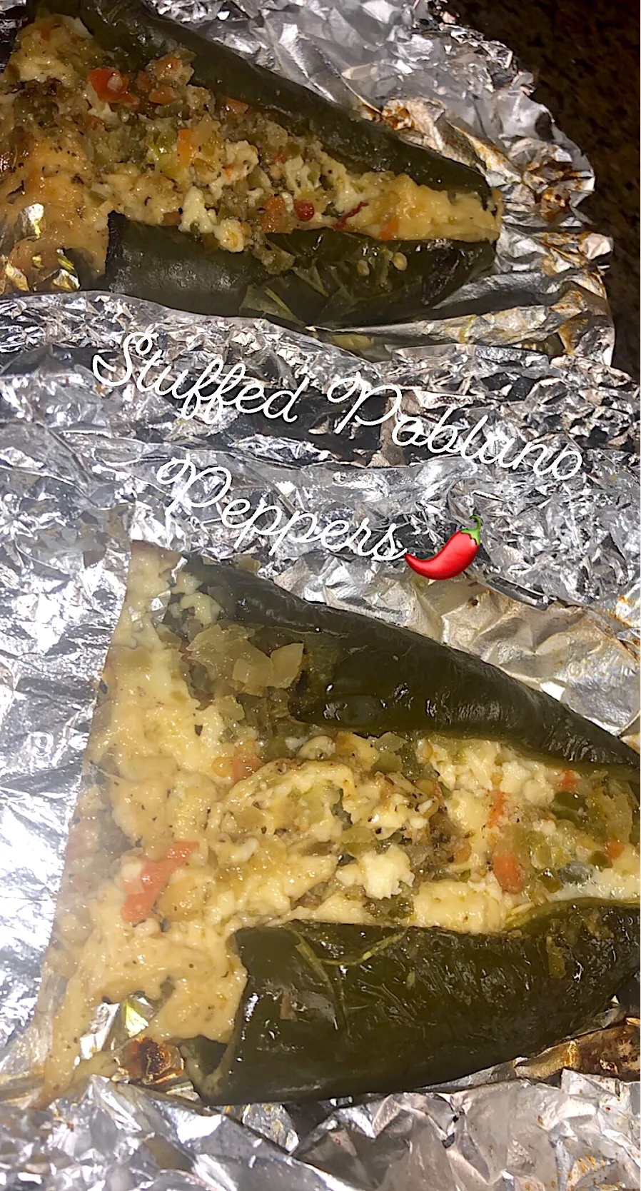 Stuffed poblano peppers|Tawanjaさん