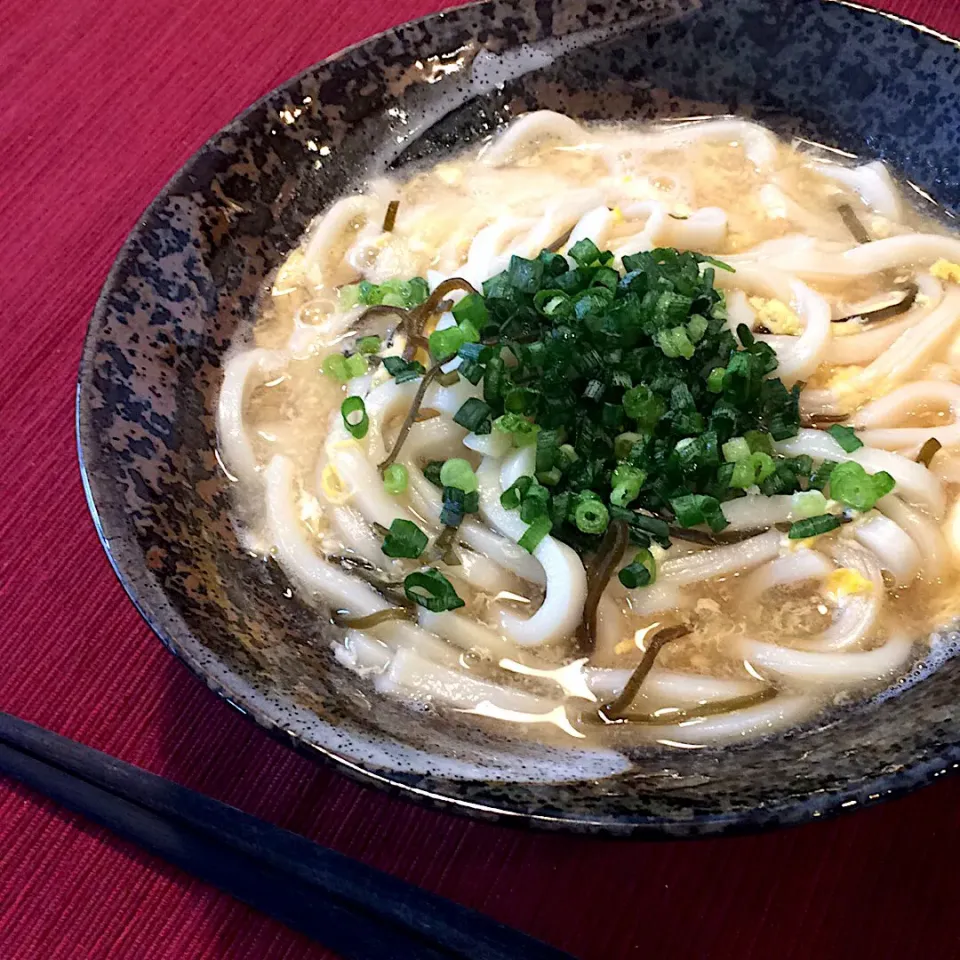 塩昆布のとろ玉うどん|モスグリーンさん