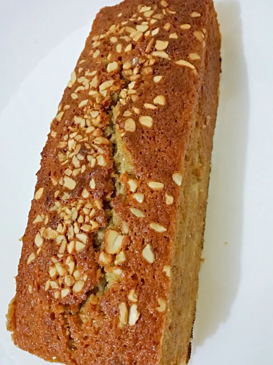 Freshly baked banana bread|Kate D Cruzさん