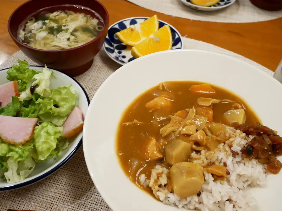 19/01/11 夕飯♪ チキンと里芋のカレーライス 卵とワカメのスープ ハムサラダ  スイートスプリング|ikukoさん