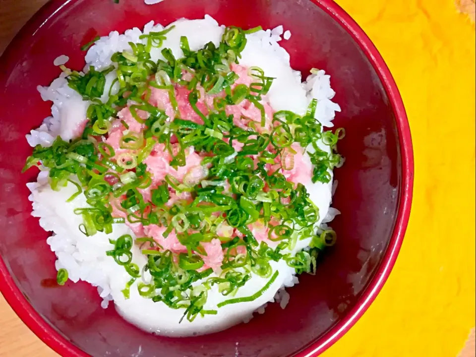 Snapdishの料理写真:Dinner #ネギとろろマグロ丼|tamakiさん