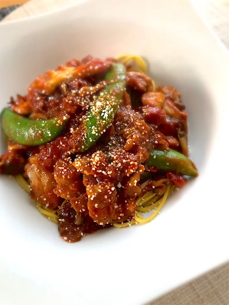 朝ごはんを食べよう🍝舞茸とスナップえんどうのトマトソースパスタで朝ごはん🍅|あしゃぱんさん