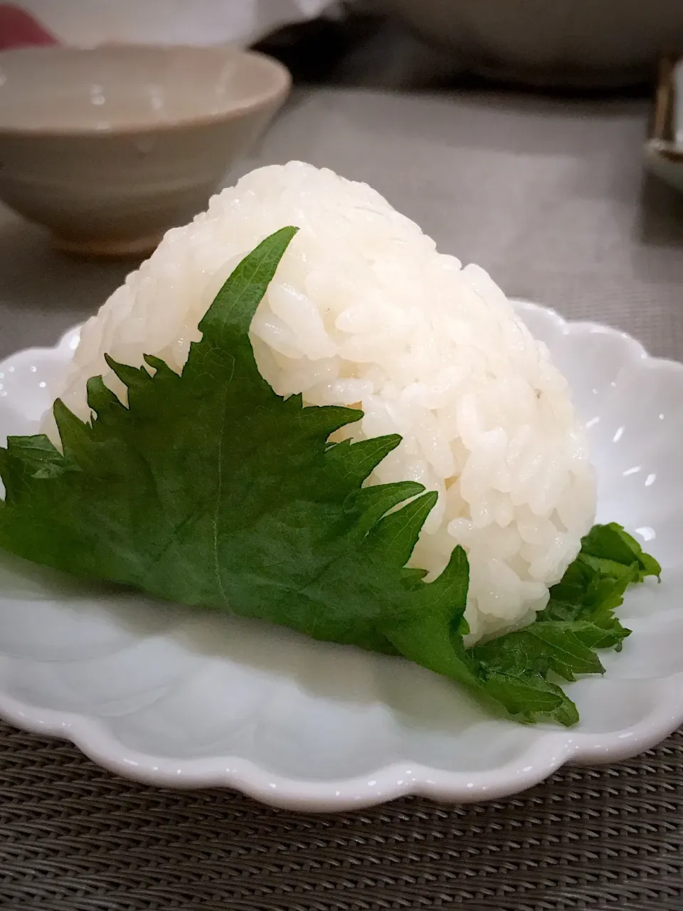 Snapdishの料理写真:ケイさんの料理 大葉ニンニク醤油漬けで鯵のタタキ|ケイさん