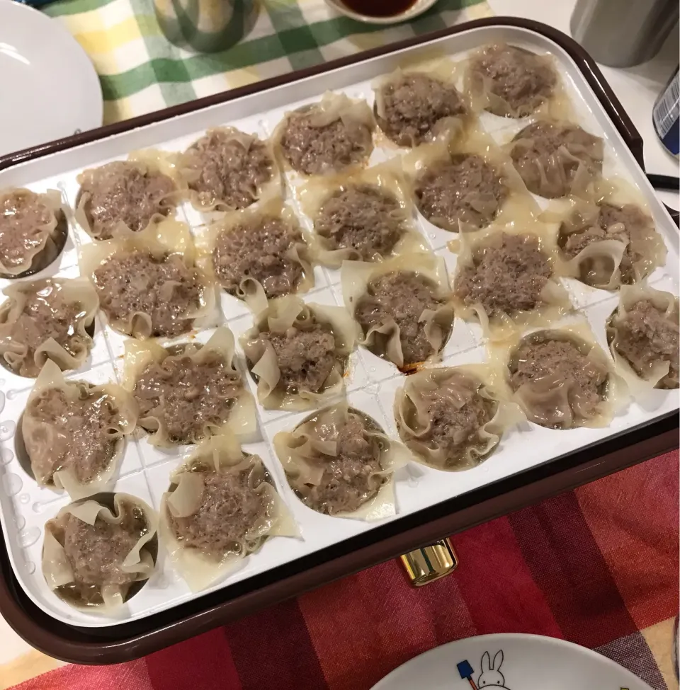 Snapdishの料理写真:Kaorinboさんの料理 たこ焼き器で卓上焼売|リカさん