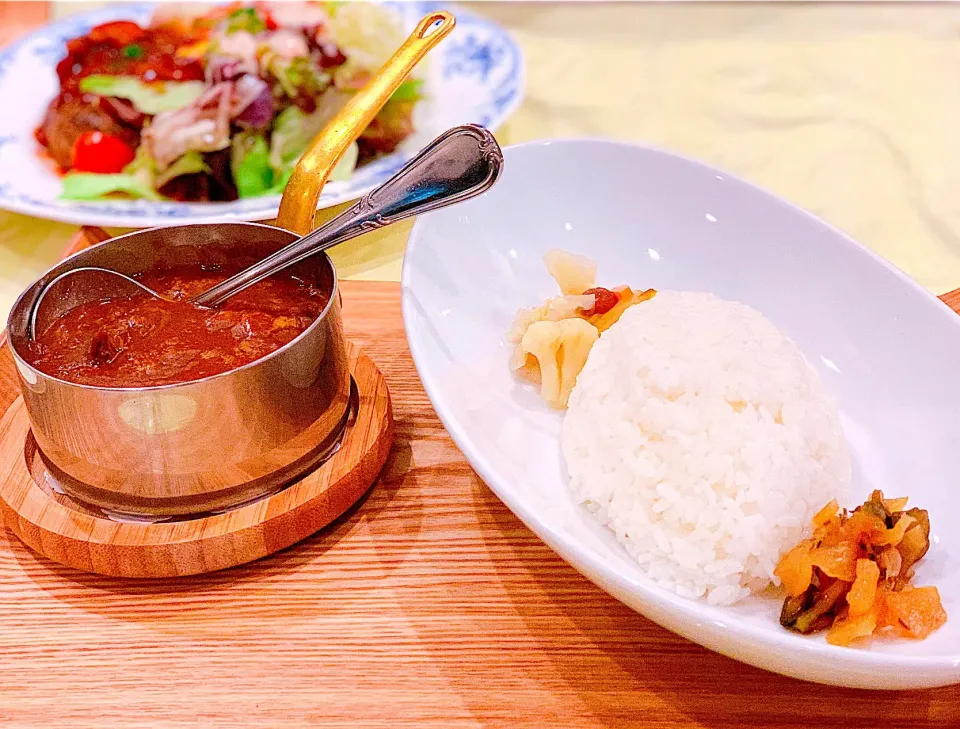 弘前「カフェ山崎」の「奇跡のりんごすりおろしカレー」🍎🍛|キノコ🍄さん