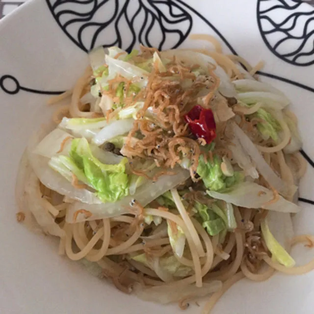 フランジパニさんのちりめん山椒と白菜のペペロンチーノパスタ #レシピブログ #RecipeBlog|レシピブログさん