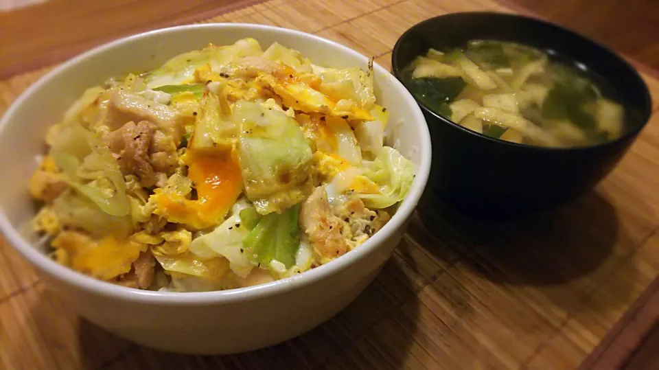 キャベたま丼～
の晩ごはん✨|kaz(*･ω･)さん