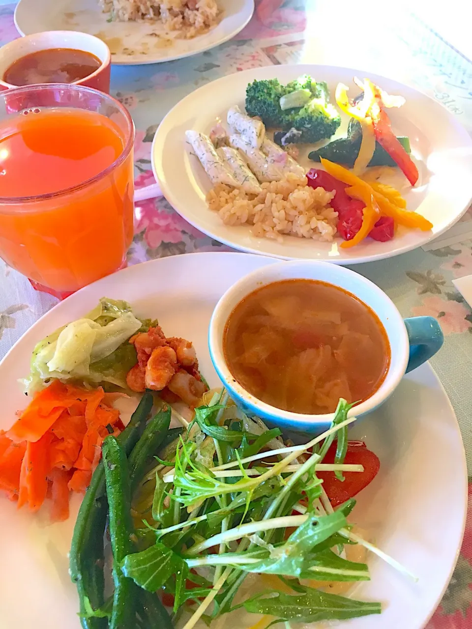 Snapdishの料理写真:ランチ🎶ちょっと遅くなったけど、娘の誕生日祝い😊|美也子さん