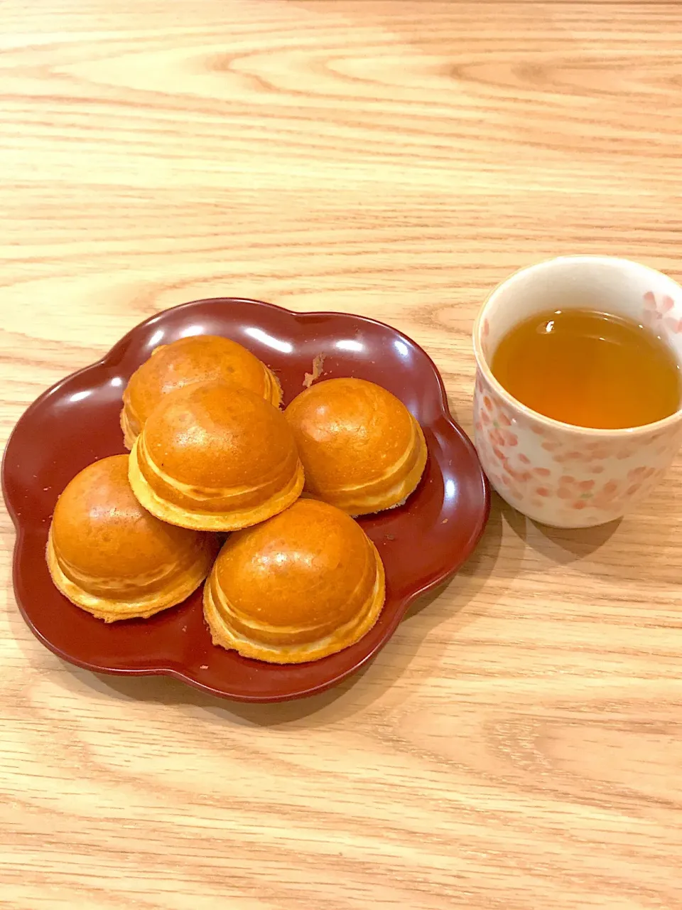 Snapdishの料理写真:津市 名物 はちみつ饅頭|スヌーピーさん