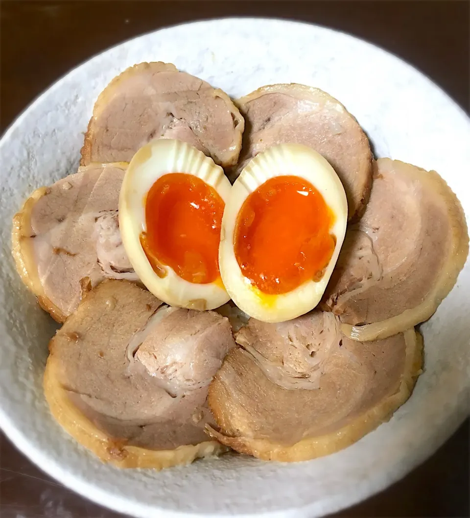 チャーシュー丼|内気なjohnnyさん