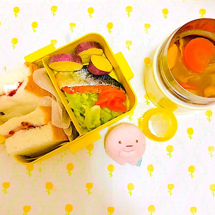 2019.01.15 マシュマロサンド弁当🌼|えまむらさん