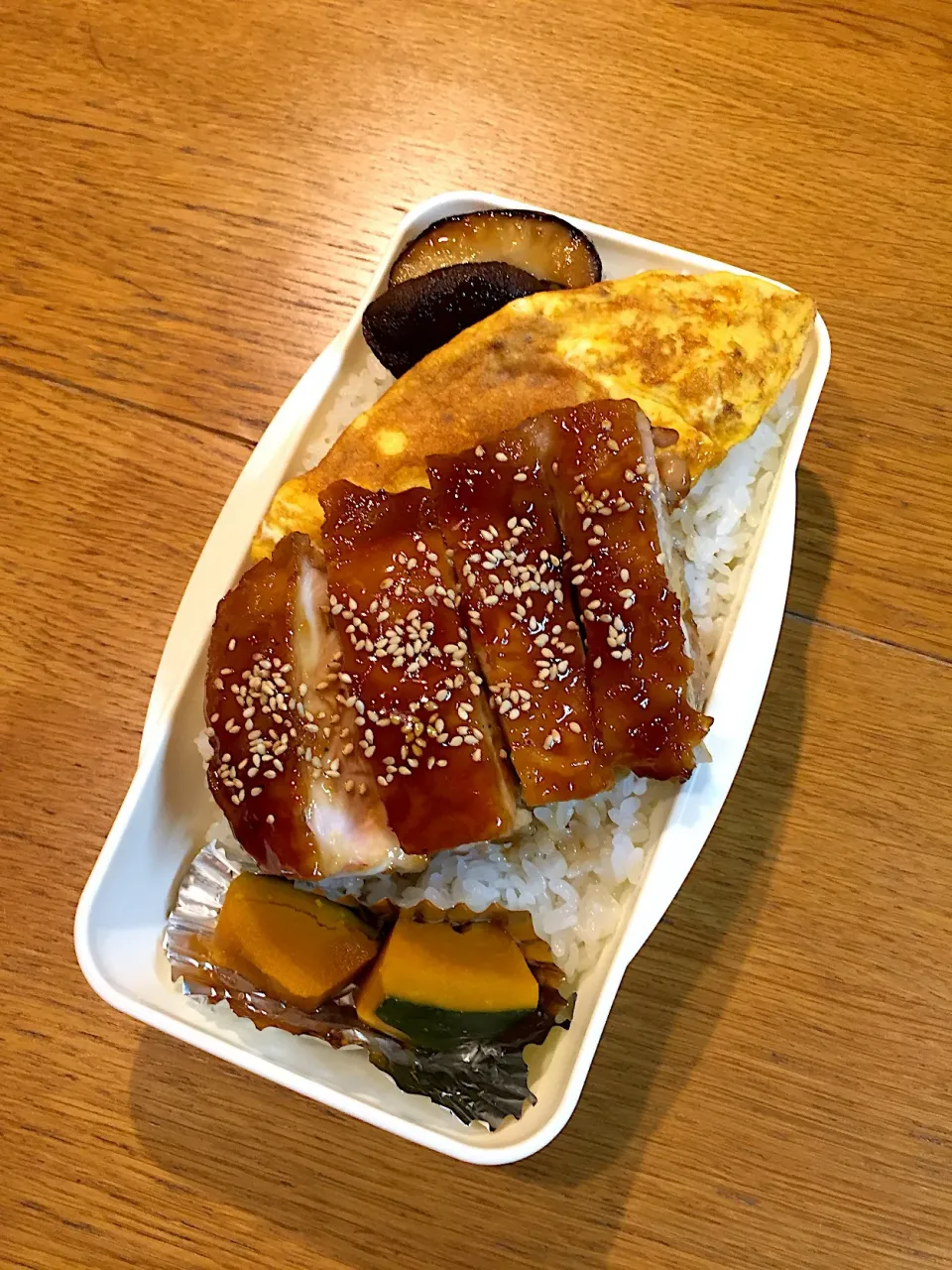 高校生息子の弁当  照り焼きチキンのっけ弁当野菜嫌いの為茶色系|まつださんさん