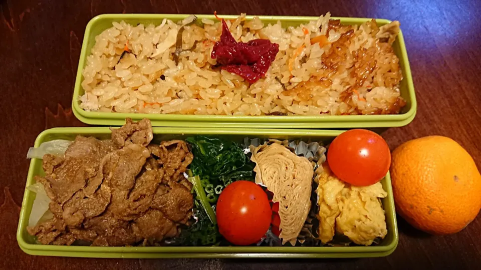 松前漬け炊き込みご飯と豚生姜焼弁当♥️
 #今日のお弁当|りょーさん