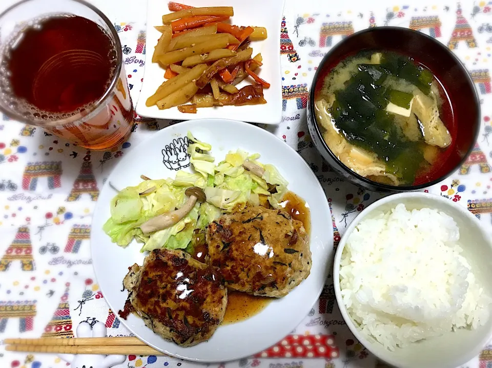 ひじきのハンバーグ・ごぼうの甘辛・ソテー・お味噌汁|チカさん