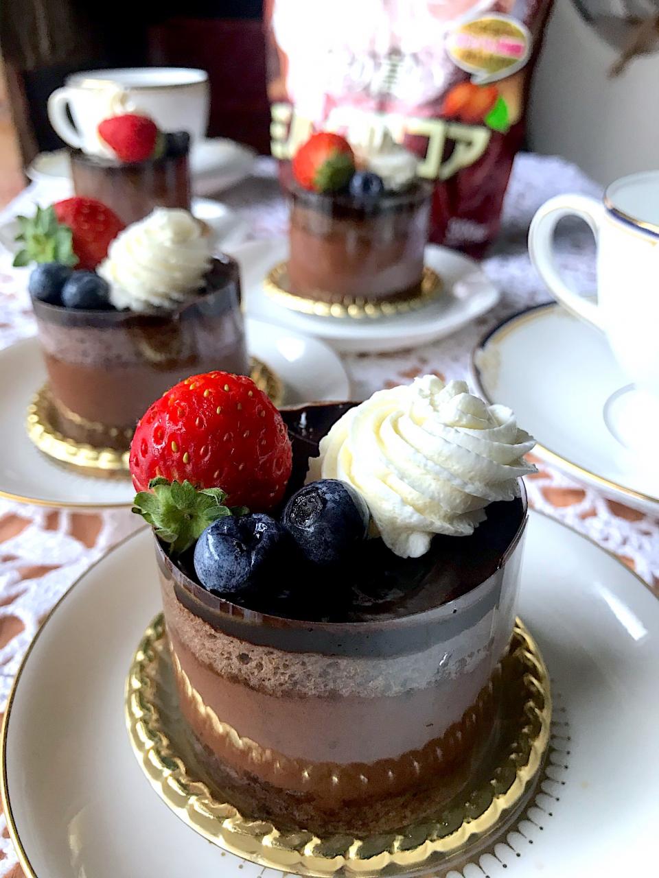 大人の濃厚チョコレートムースケーキ 香り高いミルクココア チョコレートケーキ 小さなケーキシリーズ とんちん Snapdish スナップディッシュ Id Qpy19a