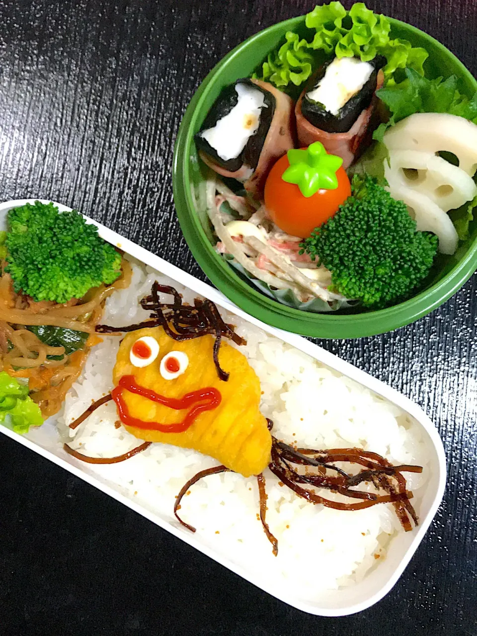 Snapdishの料理写真:お弁当〜〜🍱
社会人2年目の次女🍱|まんぞーさん