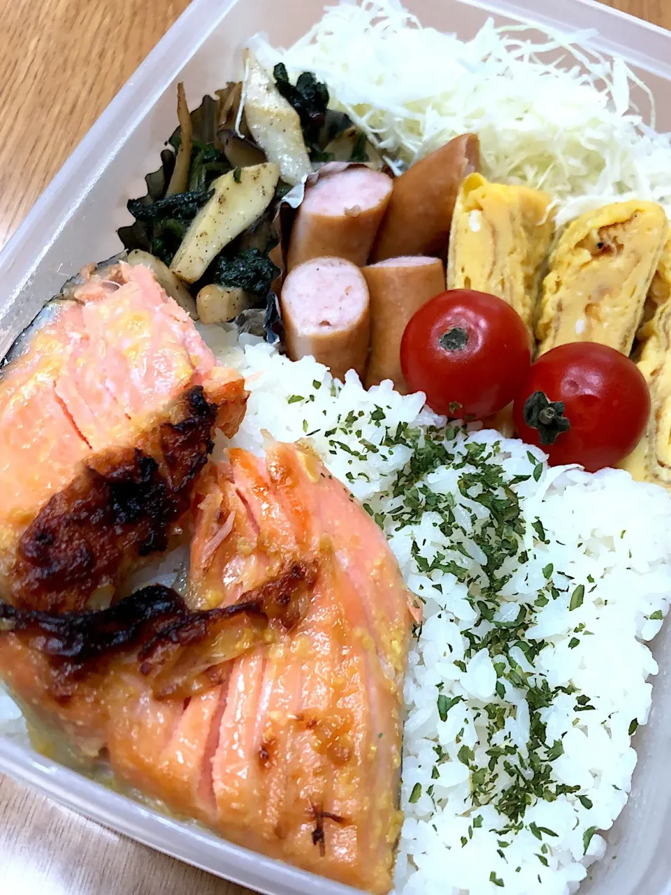 Snapdishの料理写真:#手作り弁当  #鮭の西京焼き弁当 #卵焼き|乙川大地さん