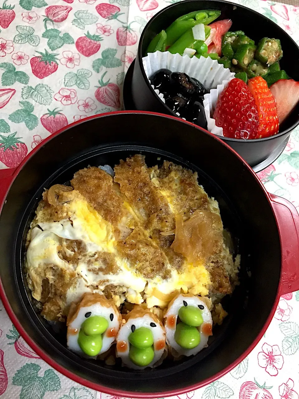 久々のお弁当❣️カツ丼弁当🐷|みっこちゃんさん