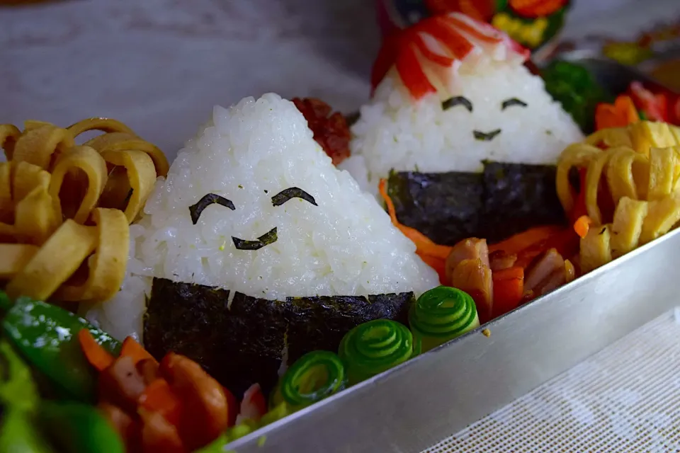 Mr. and Ms. Onigiri: Today’s bento|Ana (POT_Y134YUM609)さん