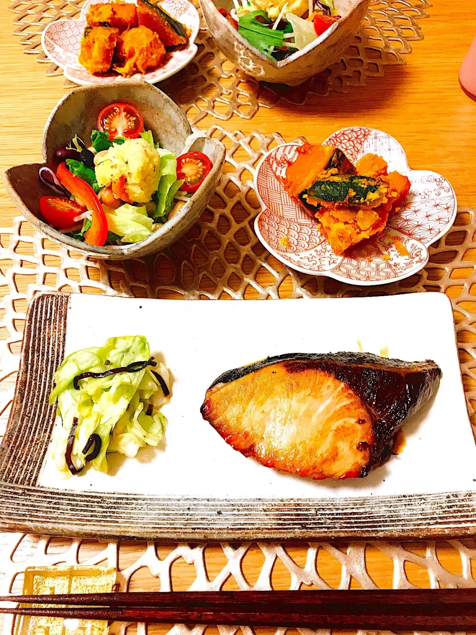 和定食|虹色さん