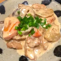 Snapdishの料理写真:鶏肉と根菜の和風クリーム煮|presentさん