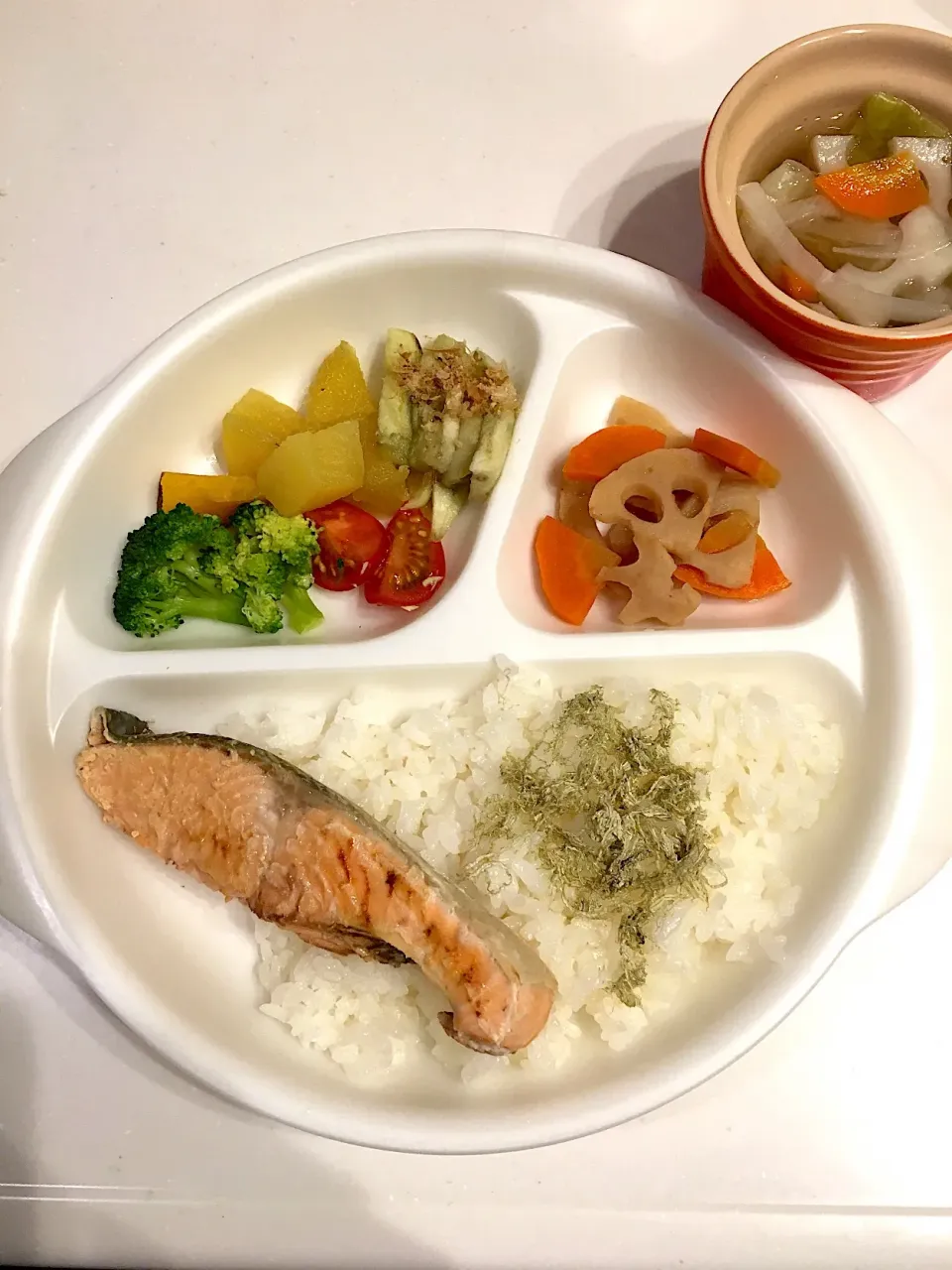 Snapdishの料理写真:1歳5ヶ月ご飯
1/15夕飯|airi-nさん