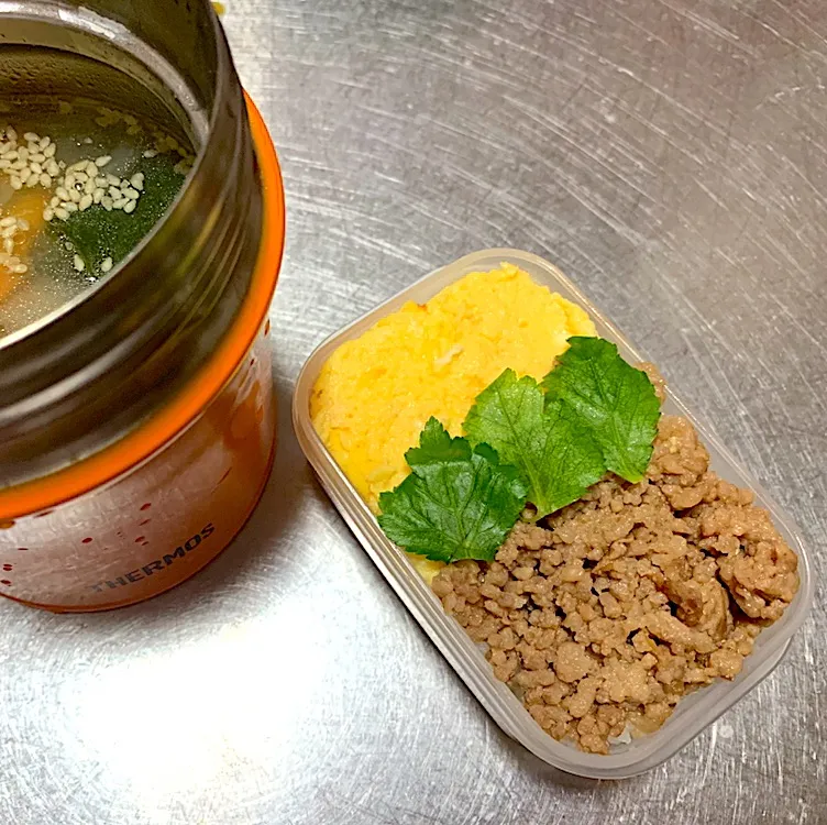 プチそぼろ弁当
いんげん的なのがなかったので三つ葉|ヅッキーさん