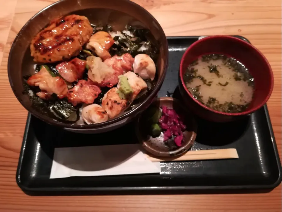 焼鳥丼|アクちゃんさん