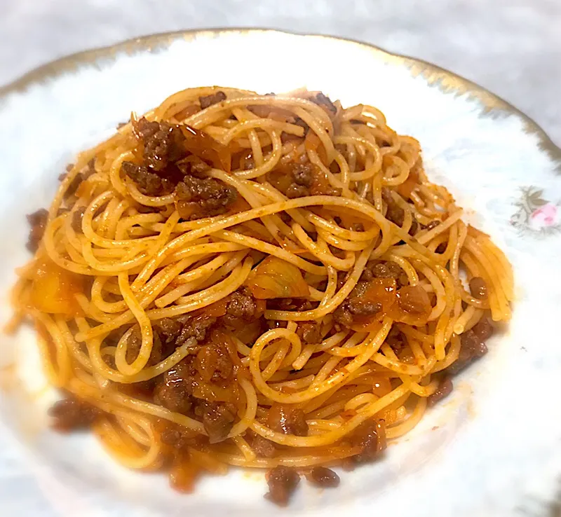 今夜は、コトコト煮込んだスパゲティボロネーゼを頂きます🎉😋👍|ギムレットさん