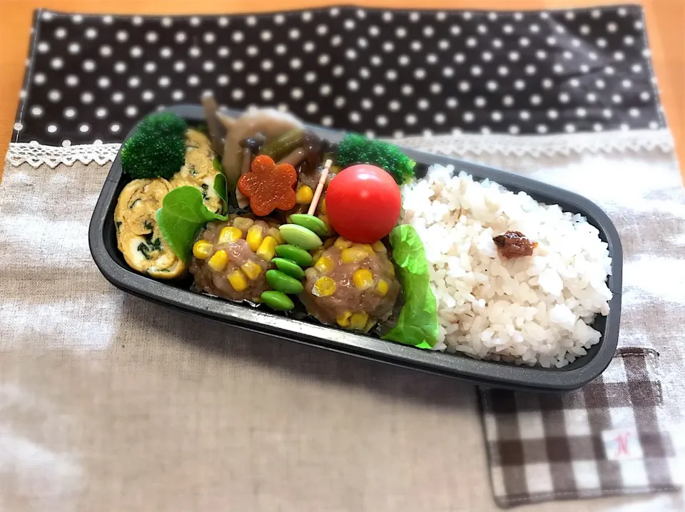 Snapdishの料理写真:コーン焼売🌽🐖
卵焼き🍳
筑前煮🥕🐓
枝豆ピック✨|あやこさん