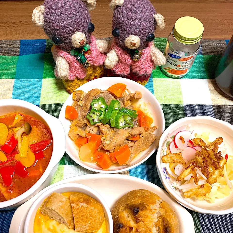 Snapdishの料理写真:毎度のごっちゃり朝ごぱん。|chagashiさん