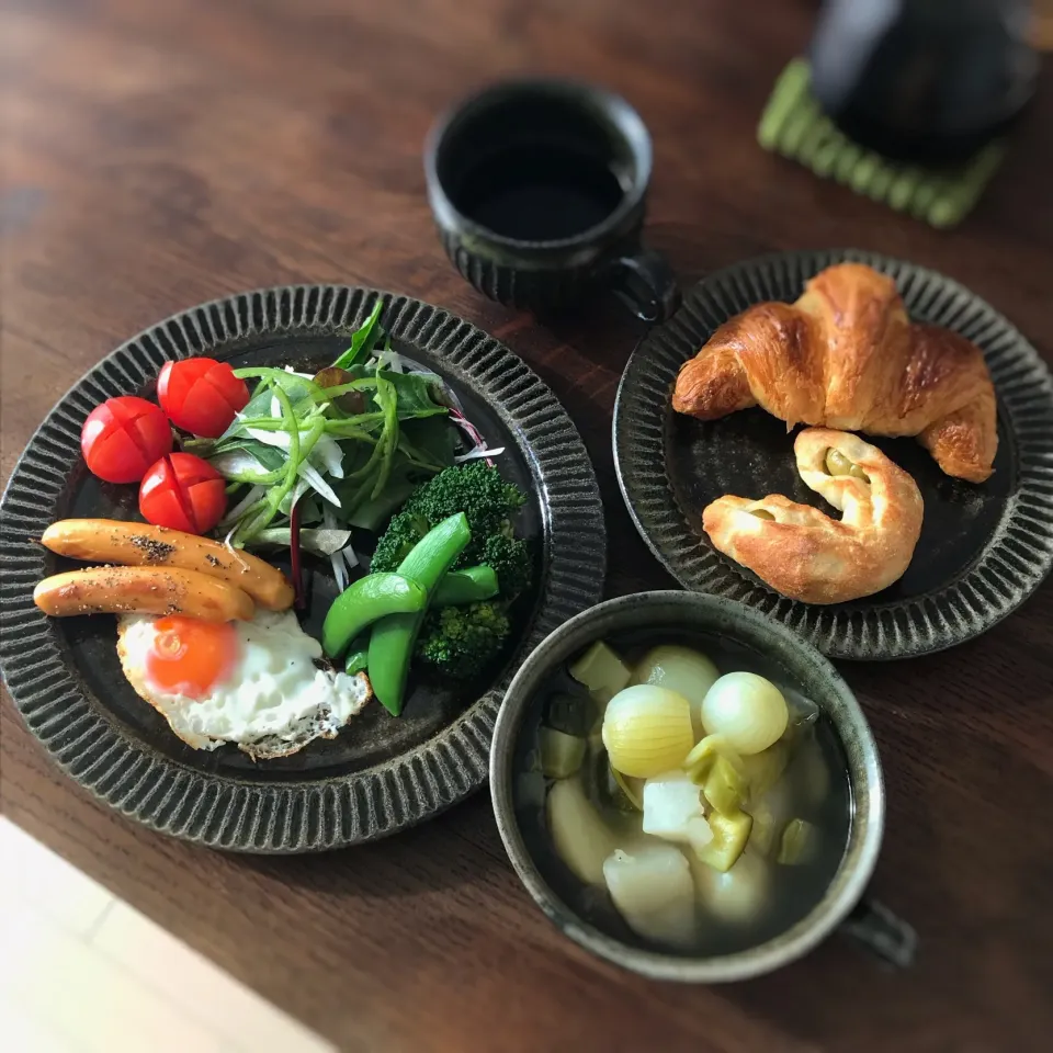 今日の朝ごはん|ぺんぎんさん