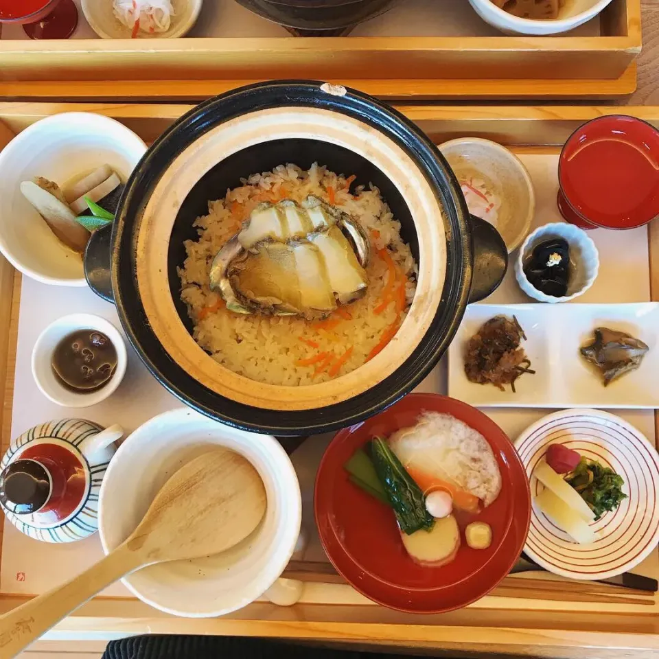 鮑の炊き込みご飯膳|麻紀子さん