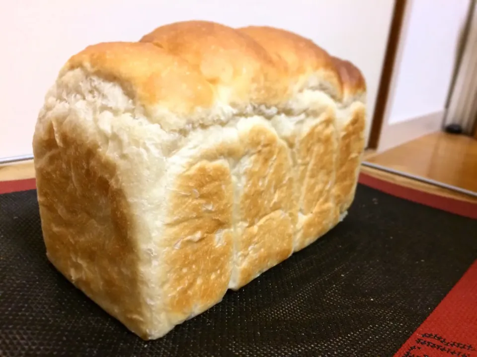 Snapdishの料理写真:アルファー化発芽玄米粉入り食パン🍞|Aya☺︎さん