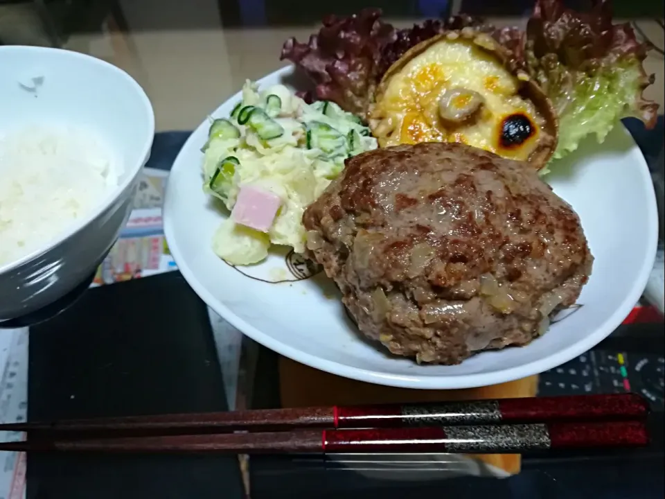 ハンバーグとポテトサラダ(*≧∇≦)ﾉ|たらひろさん