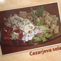 Snapdishの料理写真:Cezarjeva solata|Bojan Zoretičさん