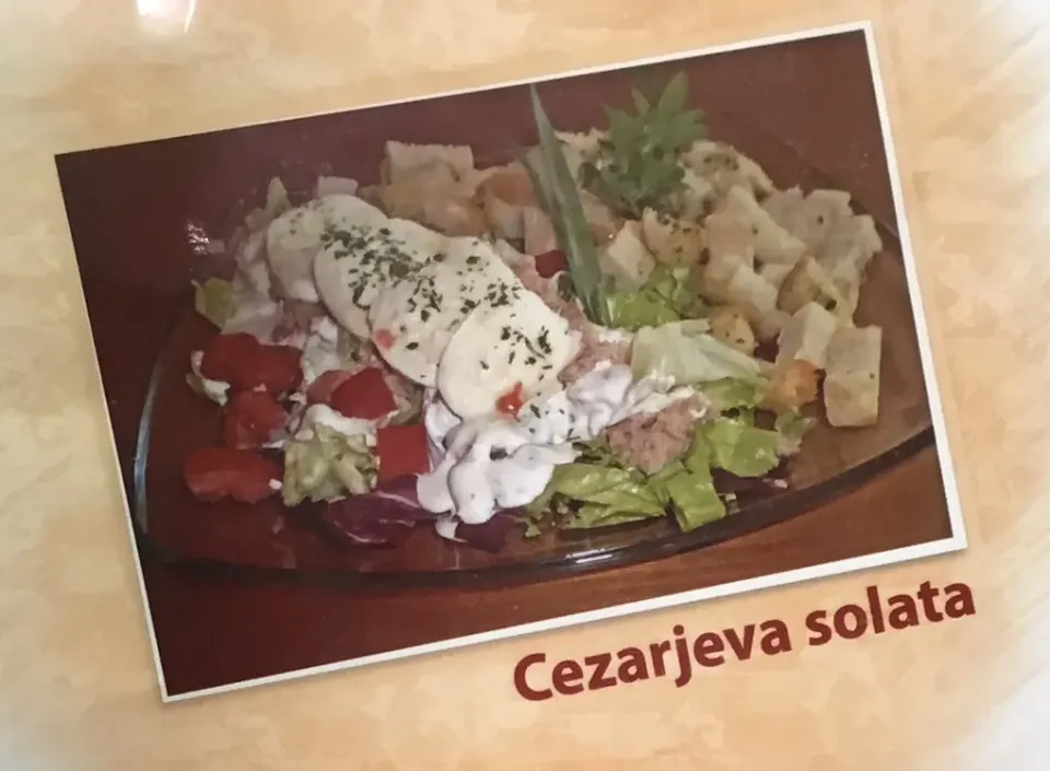 Snapdishの料理写真:Cezarjeva solata|Bojan Zoretičさん