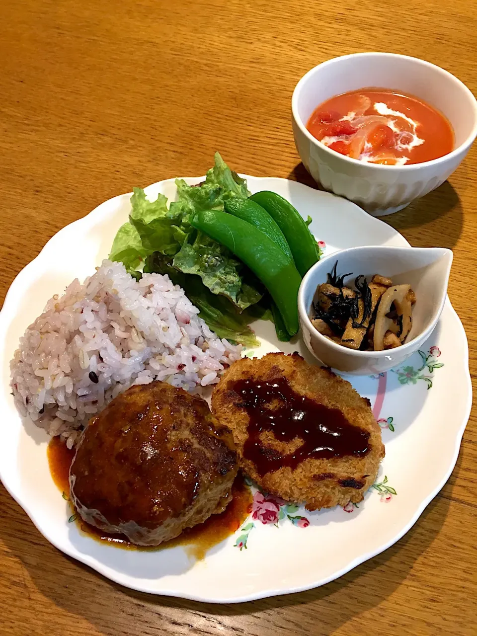 ちょっとお総菜コロッケも…ワンプレートご飯|まつださんさん