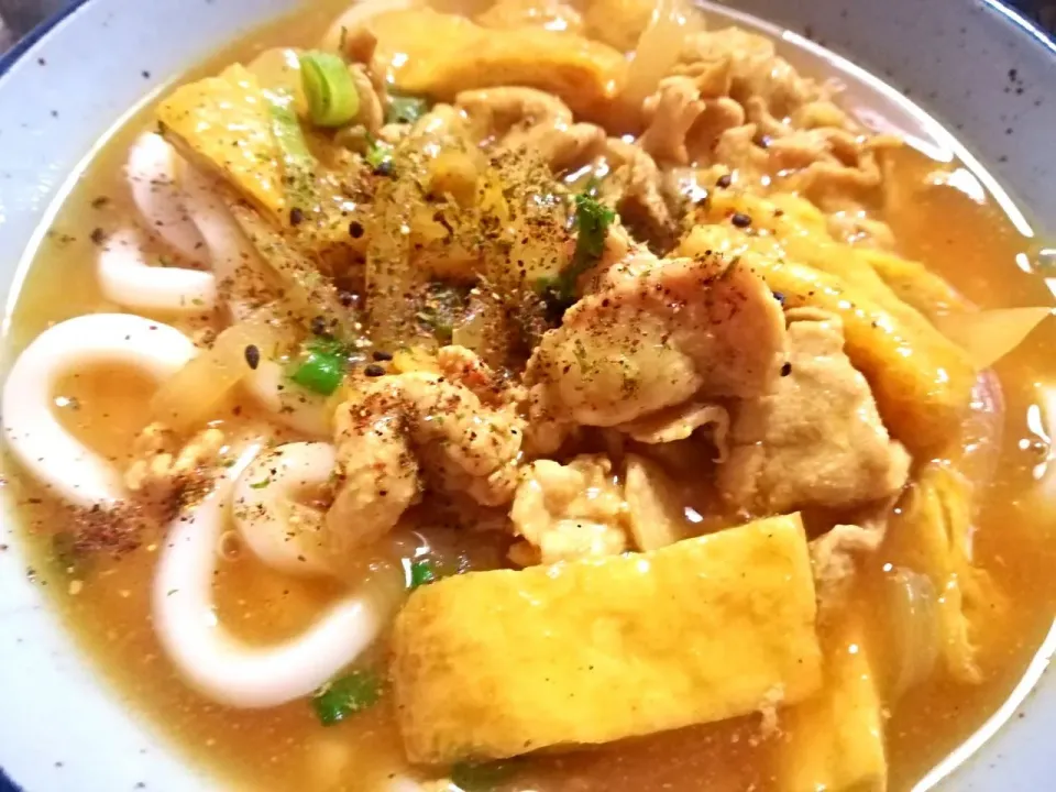 今日は和風だしカレーうどん♪
体暖まるわぁ(*´ω｀*)|深夜特急fさん