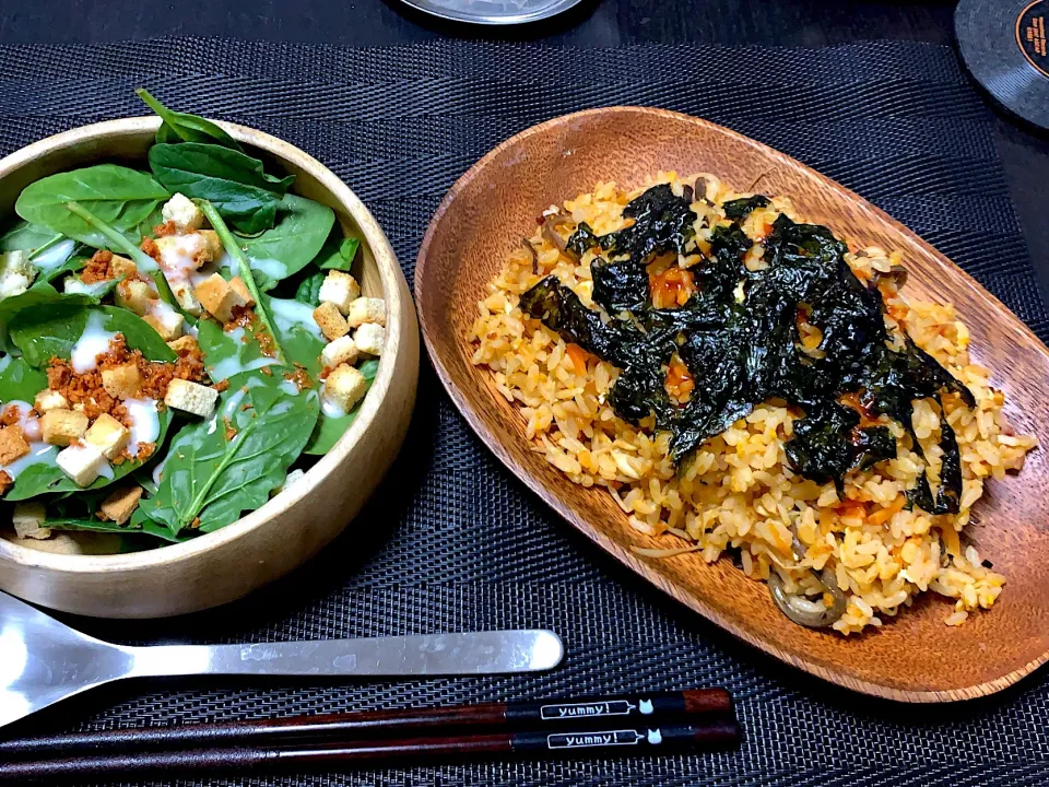 フライパンで石焼ビビンパ🇰🇷(オン・ザ・韓国海苔とキムチの素)
ベイビーリーフサラダ🥗|yumyum😋さん