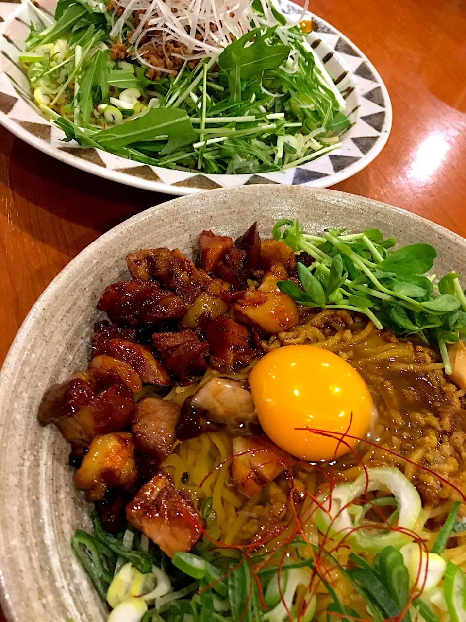 カレーまぜそばと汁なし坦々麺、、
久々にまずかった。ハズレ〜|shinoさん